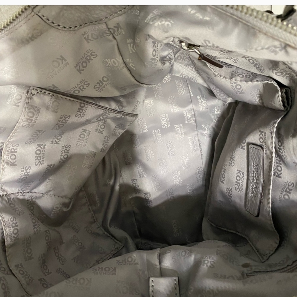 Authentic Michael Kors grey pebbled leather handbag excellent condition - Picture 12 of 12